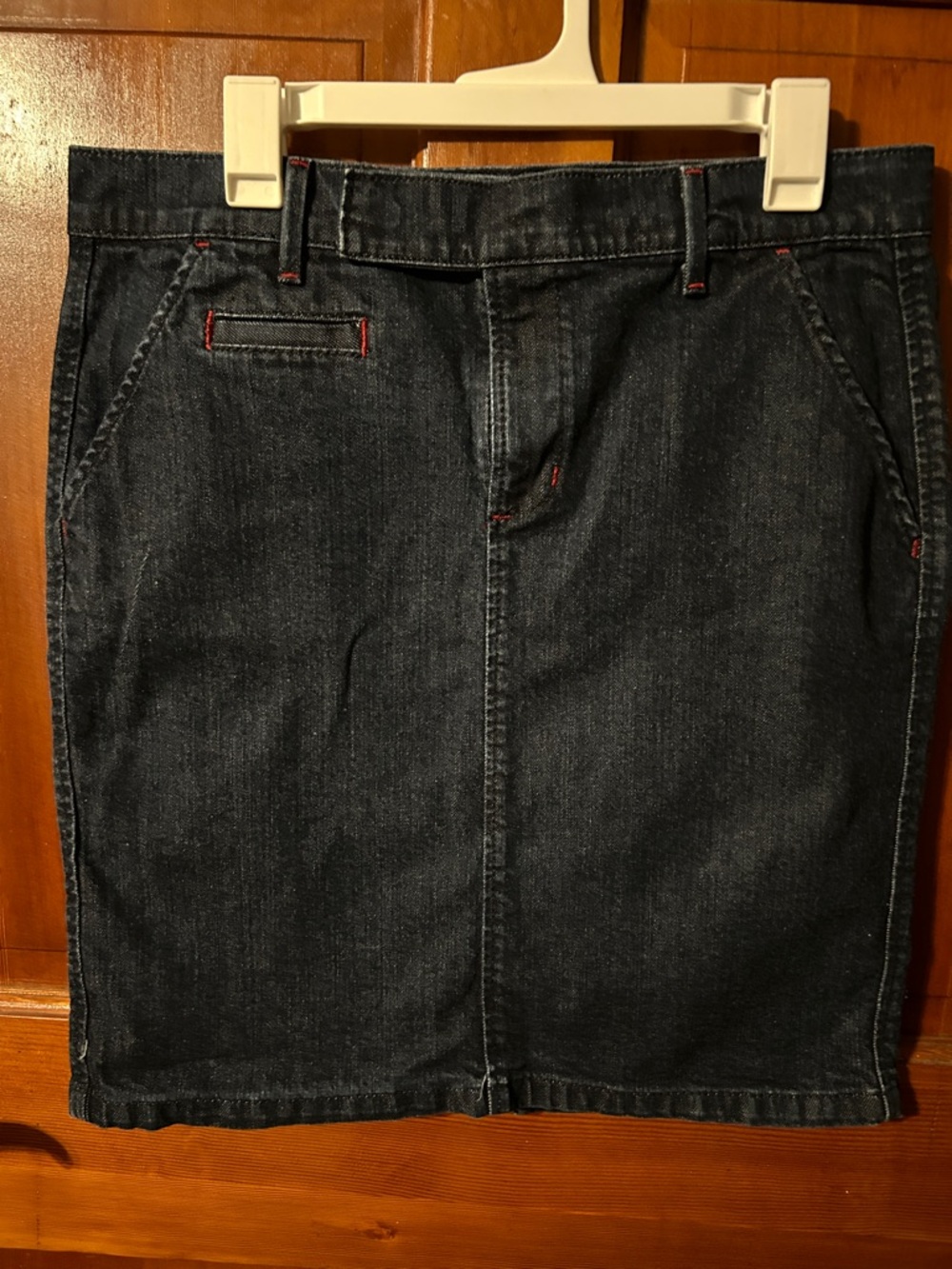 Old Navy Dark Indigo Denim Skirt with Red Stitching. Lo waist size 12